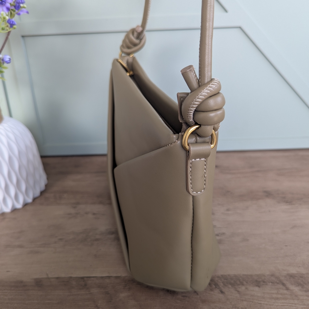 Antik Kraft Chic Beige Crossbody Bag - Picture 4 of 17